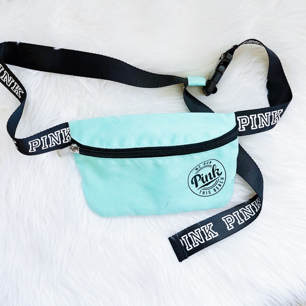 VS PINK FANNY PACK!